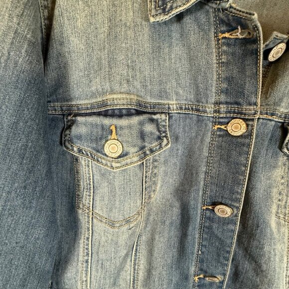 Maurices Classic Distressed Button Front Jean Jacket Size XL Trucker Cowgirl - Picture 2 of 10